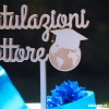 Cake topper dottore o dottoressa Laurea in Lingue con mondo inciso