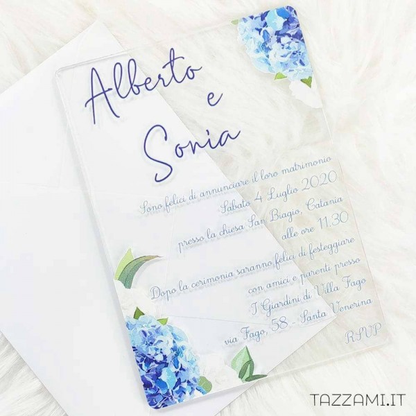 Partecipazione in plexiglass Matrimonio con eleganti ortensie azzurre