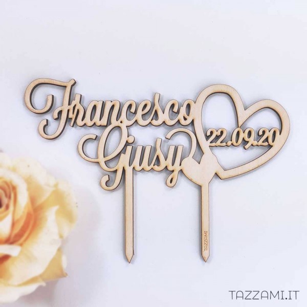 Cake topper Personalizzato con Nomi e Data all'interno di un cuore