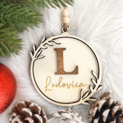 Pallina Natale in legno, personalizzata con Nome ed Iniziale 3d
